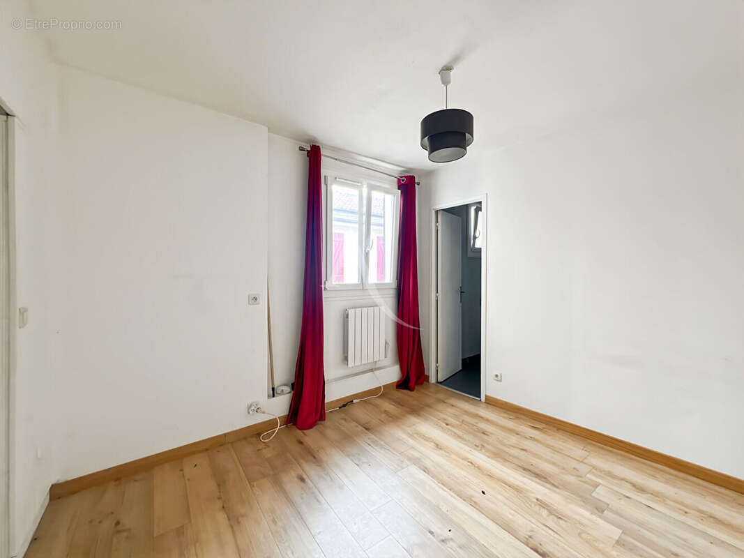 Appartement à SAINT-ARNOULT-EN-YVELINES