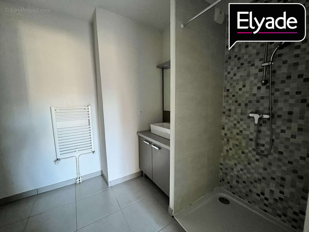 Appartement à VILLENAVE-D&#039;ORNON