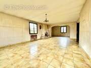 Maison à CONDAT-SUR-VIENNE