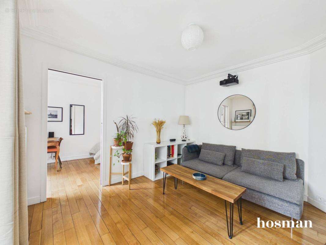 Appartement à PARIS-17E