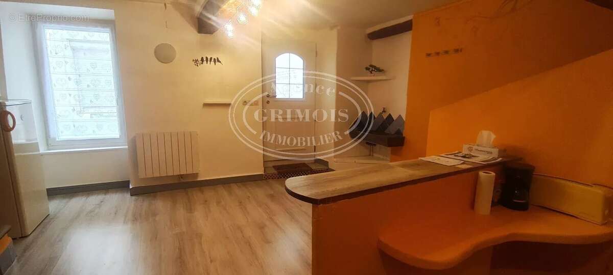 Appartement à CONILHAC-CORBIERES