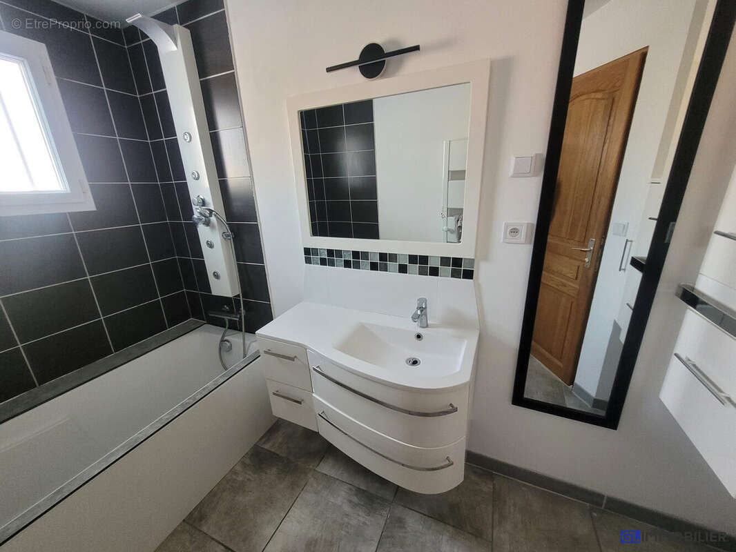 Maison à GRAINVILLE-LANGANNERIE