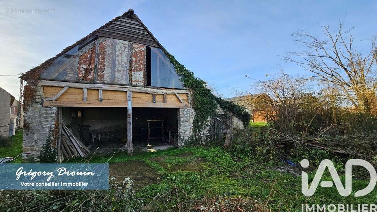 Maison 120 m² à Saint-Loup-Des-Vignes  - photo 3
