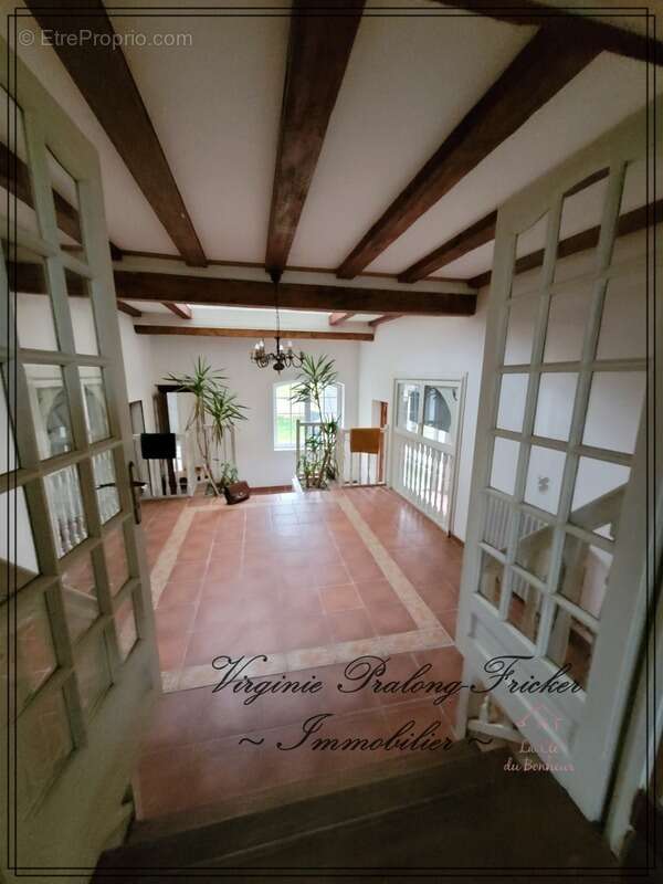 Maison à VILLEGOUGE