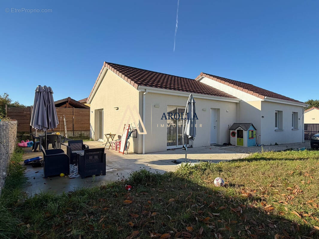 Maison à LES ABRETS