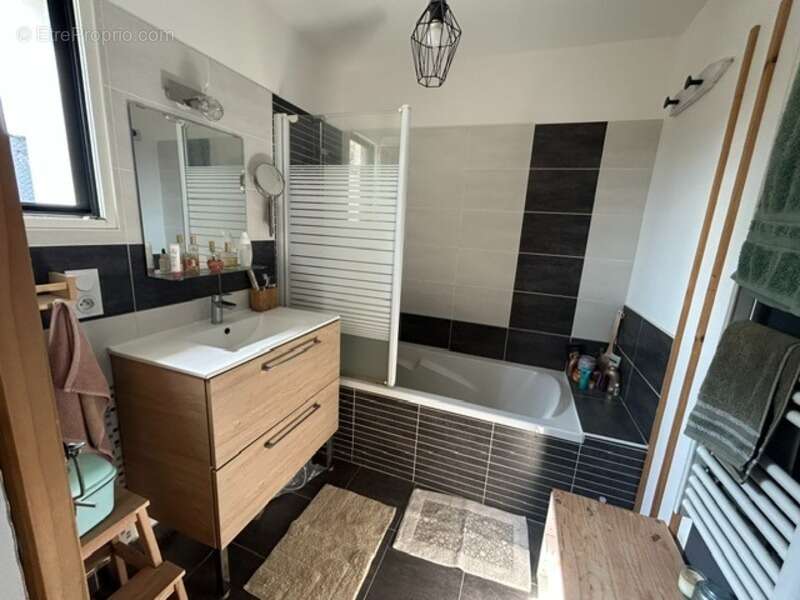 Rare a la vente - la madeleine -maison contemporaine avec appartement independant et revenu locatif-  vannes (56) - photo 14