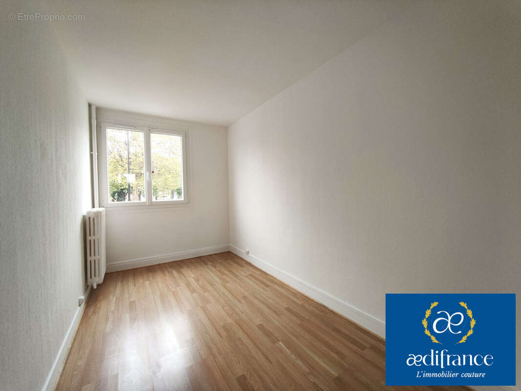 Appartement à AUBERVILLIERS