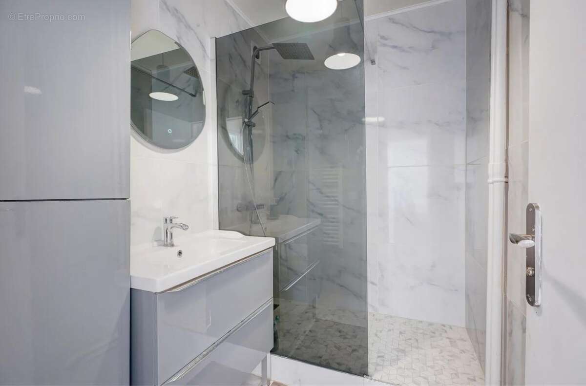 Appartement à LYON-8E