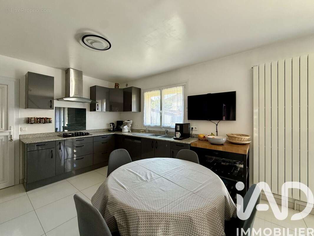 Photo 3 - Maison à SUCY-EN-BRIE