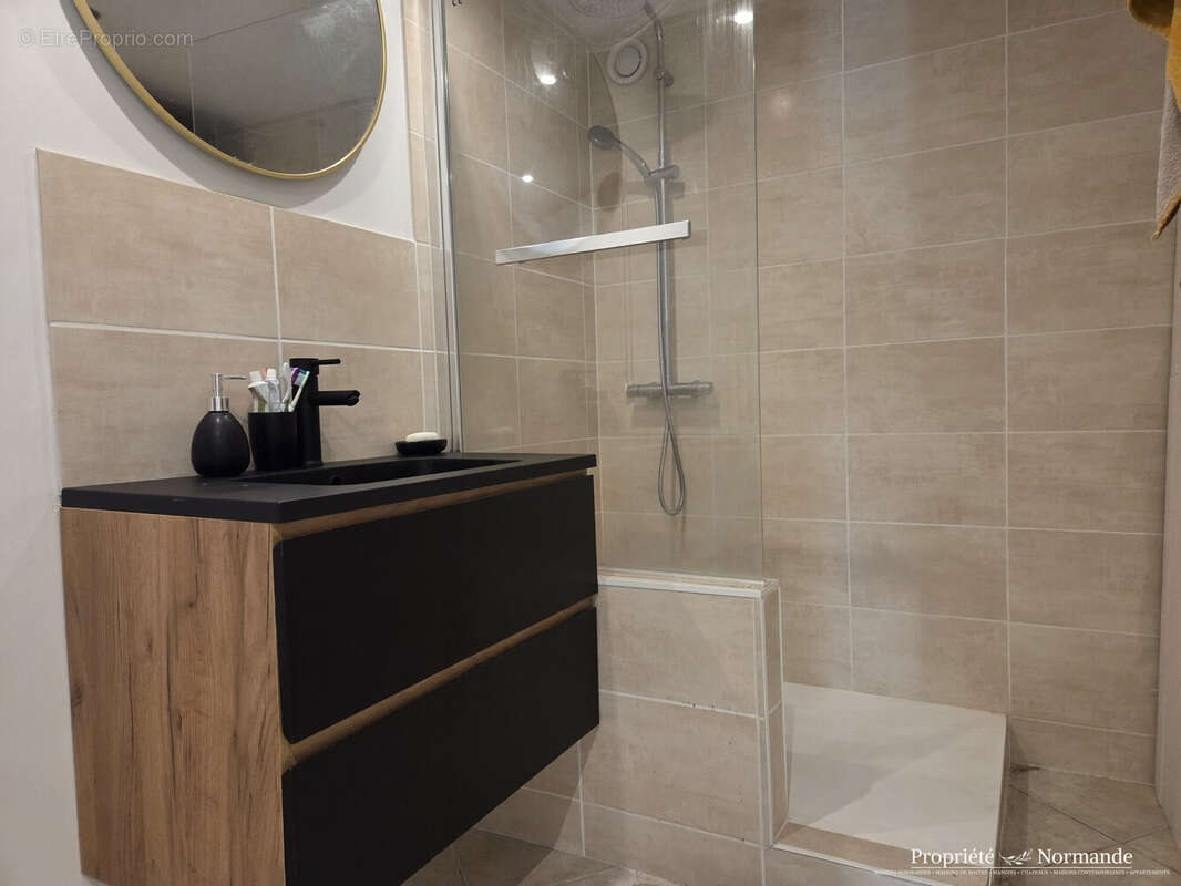 Maison à QUILLEBEUF-SUR-SEINE