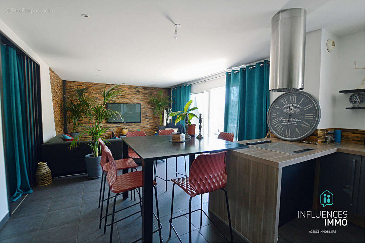 Appt T3 + garage (26000) - photo 6