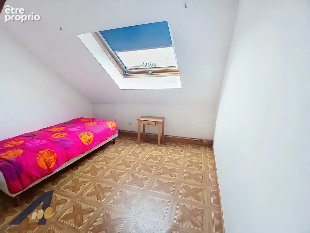 A vendre en exclusivité à Bart, belle maison mitoyenne familiale au calme avec jardin sans vis-à-vis - photo 9