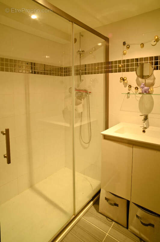 Maison à SARTROUVILLE