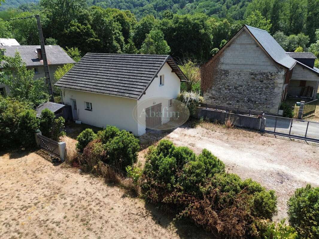 Maison de caractère avec dépendance - photo 18