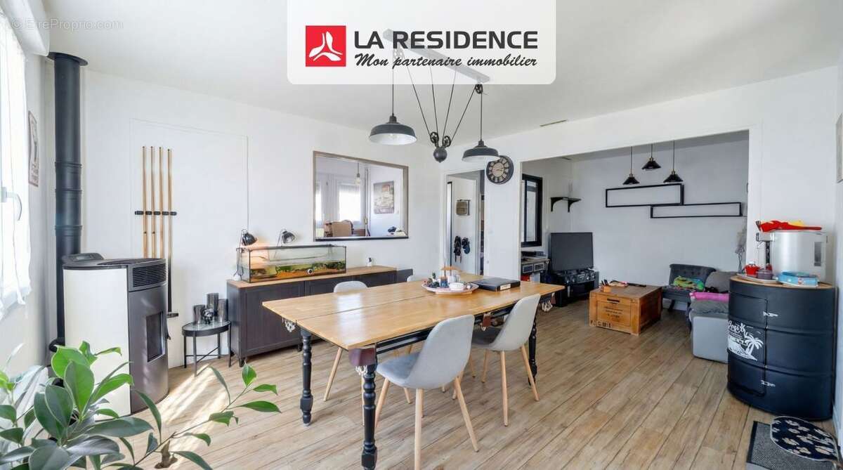 Maison à CRIQUEBEUF-SUR-SEINE