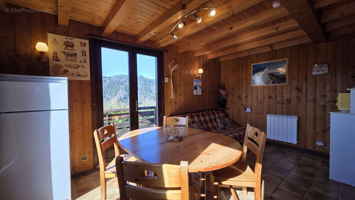 Maison à ARACHES-LA-FRASSE