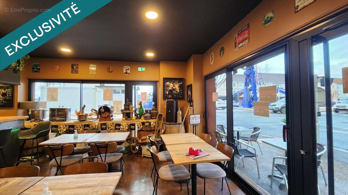 Photo 2 - Commerce à MONTCEAU-LES-MINES