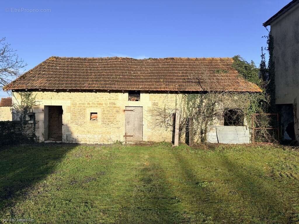 Maison à VERTEUIL-SUR-CHARENTE