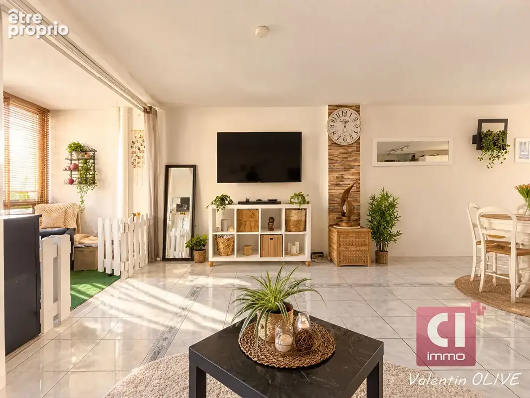Appartement à LA VALETTE-DU-VAR