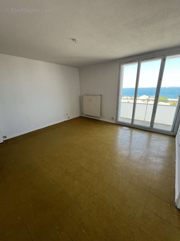 Appartement à PORT-DE-BOUC