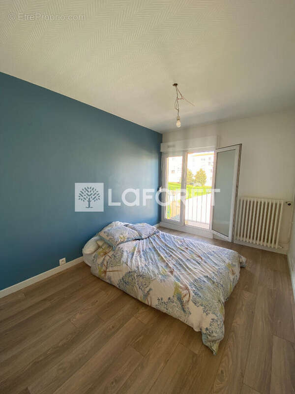 Appartement à CLOUANGE