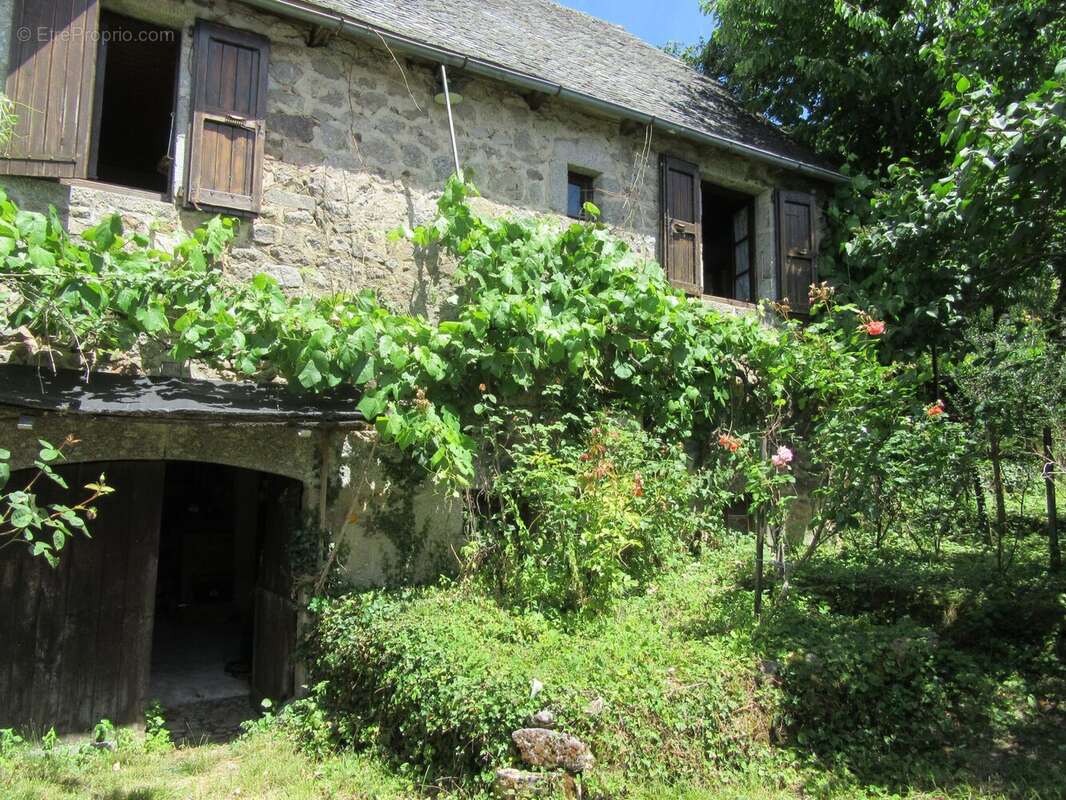 Maison à CAMPUAC