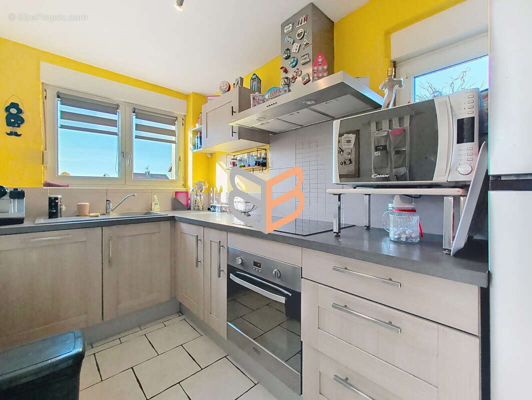 Maison 111 m² à Crusnes  - photo 3