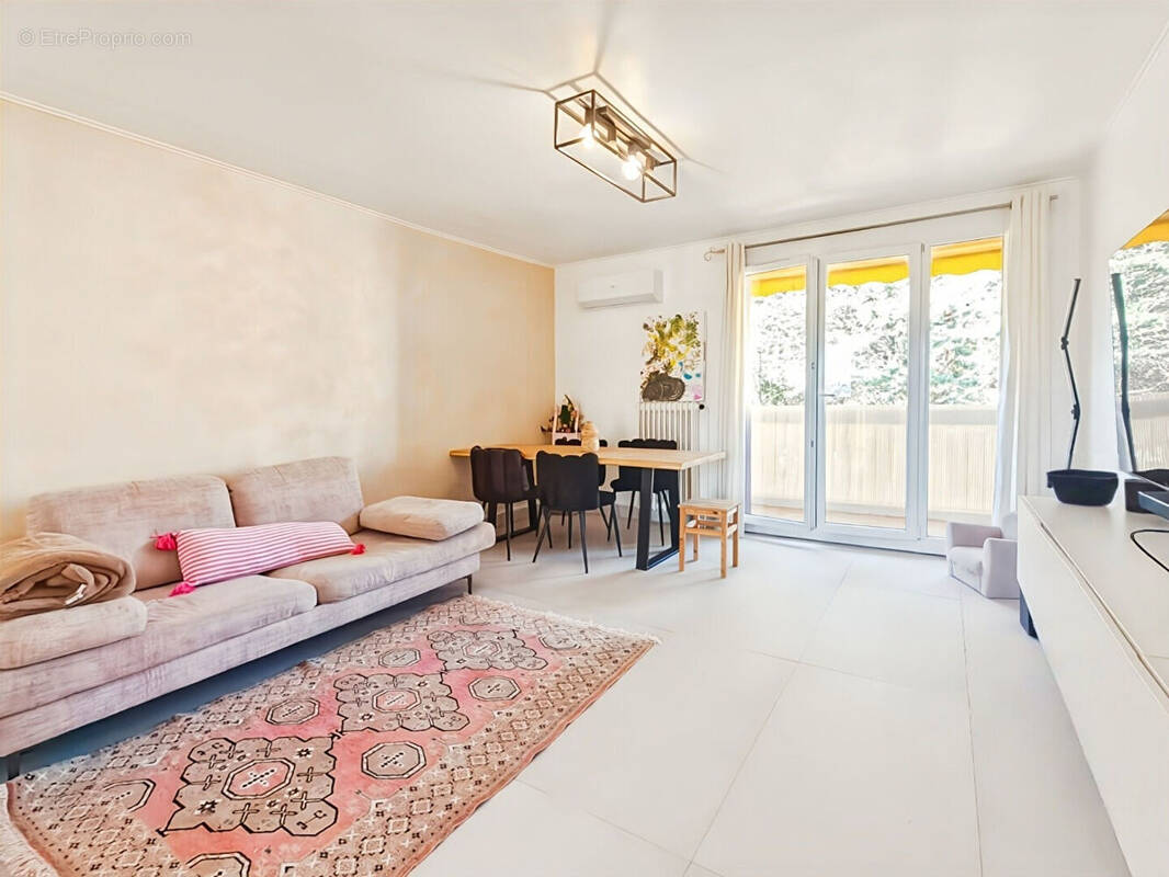 Appartement à MARSEILLE-15E