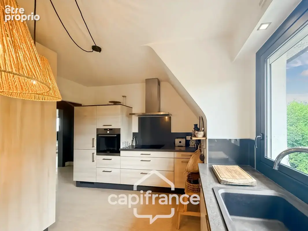 À VENDRE PONTIVY – Appartement rénové de plus de 73 m² au dernier étage, à 500 m du centre-ville - photo 11