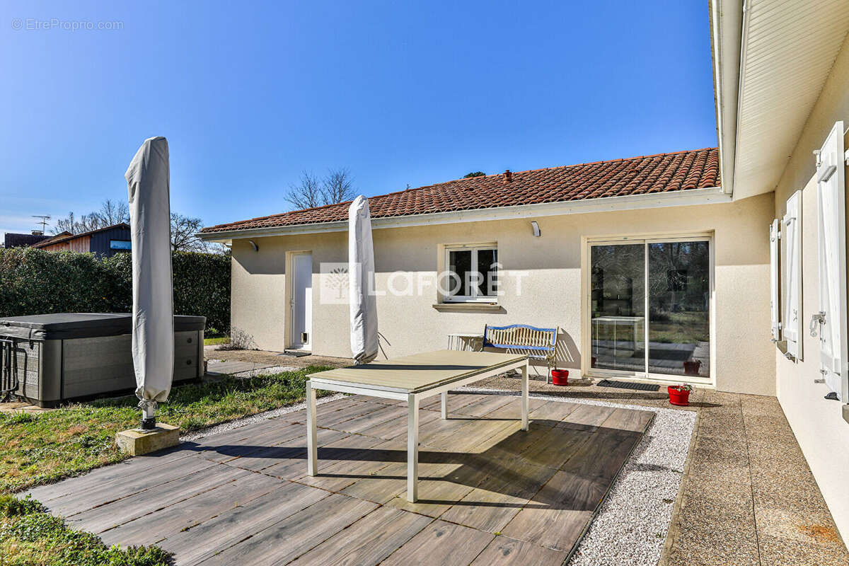 Maison à PONTENX-LES-FORGES