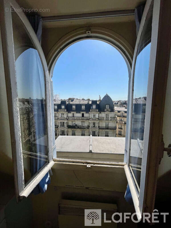 Appartement à PARIS-17E