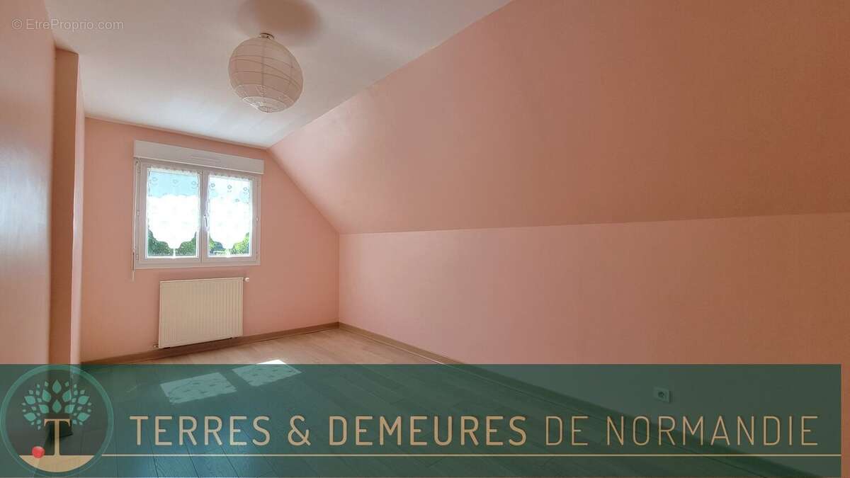 Maison à MARTIN-EGLISE