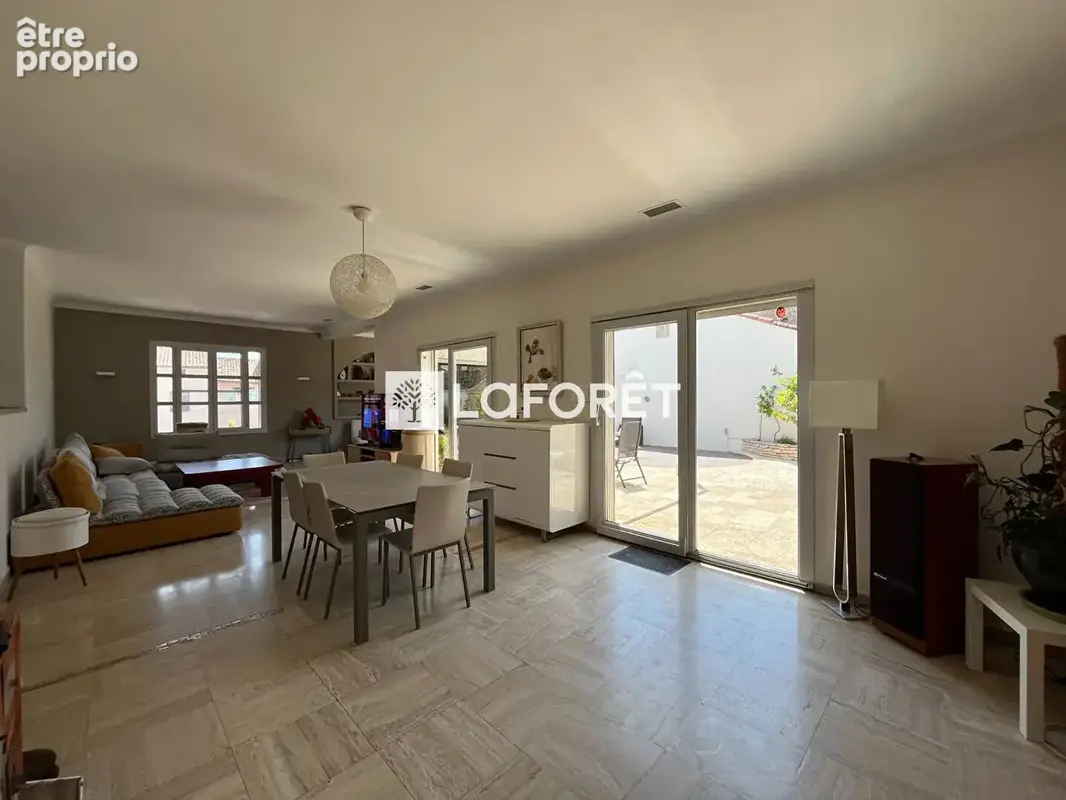 Maison Le Thor 5 pièce(s) 295 m2 - photo 6