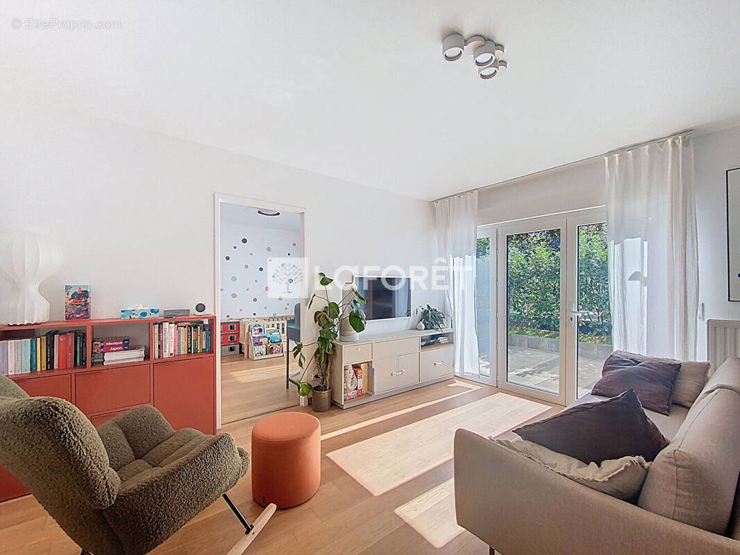 Appartement à SURESNES