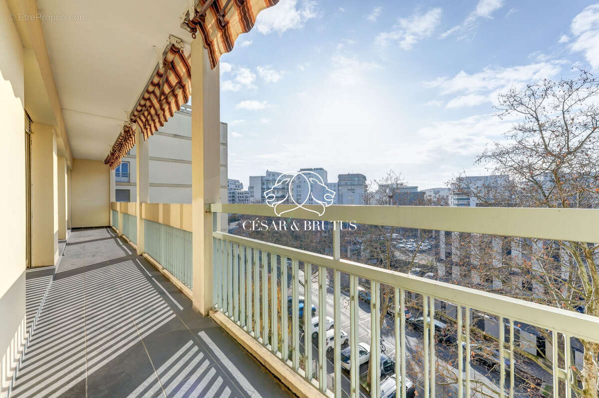 Appartement à LYON-8E