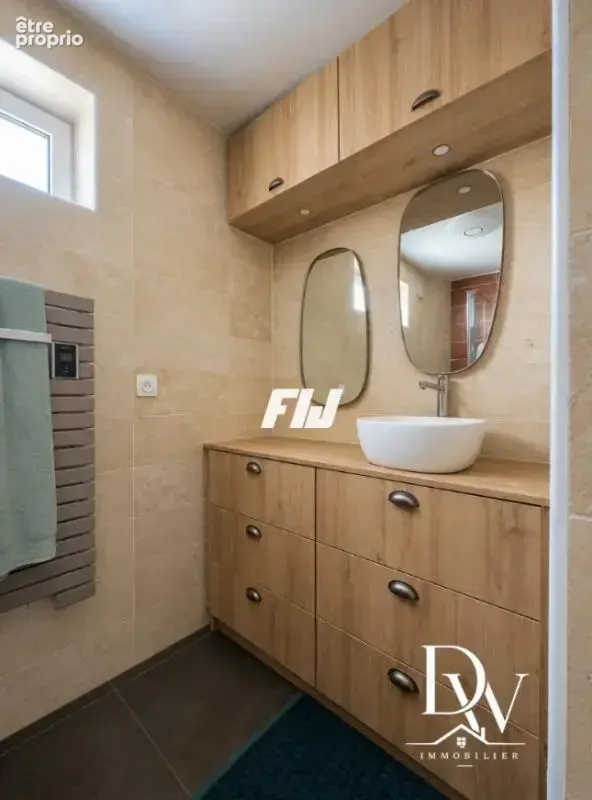 Maison familiale avec dépendance  - Beaux volumes, jardin et stationnement - photo 8