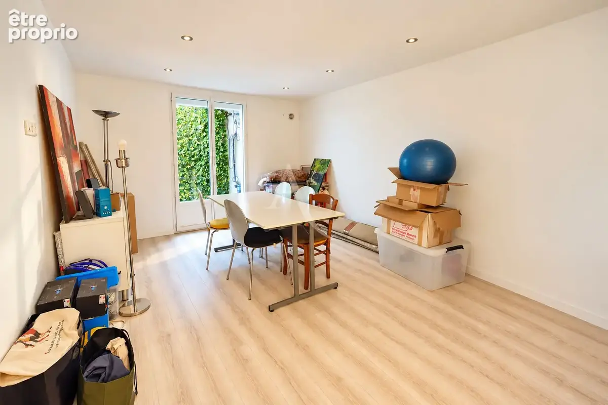 10 mns Gare Maison contemporaine 2022 - photo 11