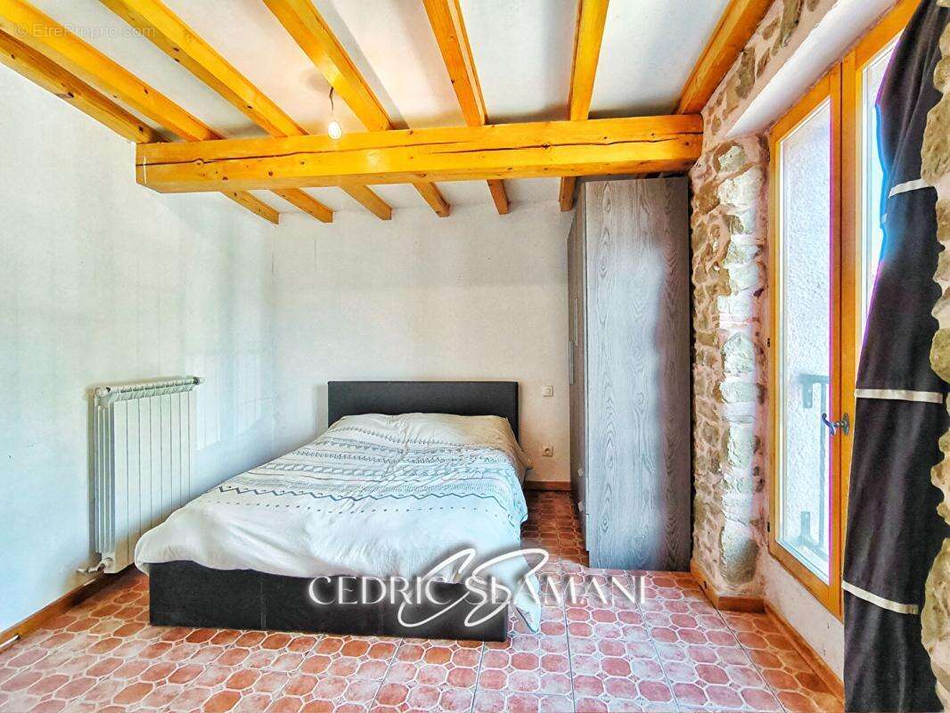En exclusivite - maison de village en r+2 52 m2 - 2 chambres - 1 bureau - photo 7