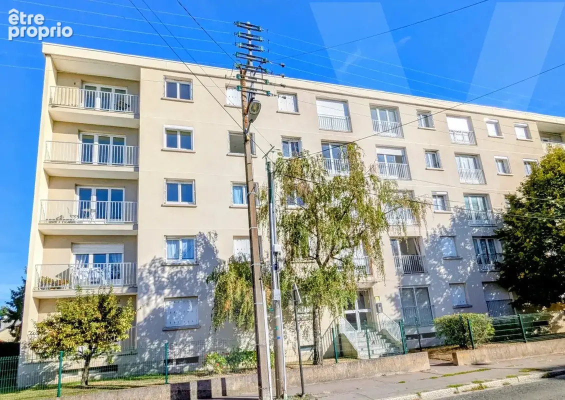 Dernier étage – T3 de 60 m² avec 2 chambres, balcon, cave et parking en sous-sol – Rue Hector Berlioz - photo 8