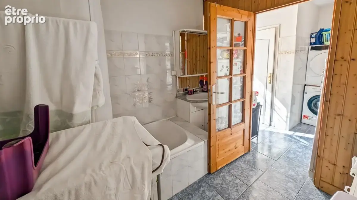 Coulaures, centre bourg, maison deux chambres, jardin - photo 2