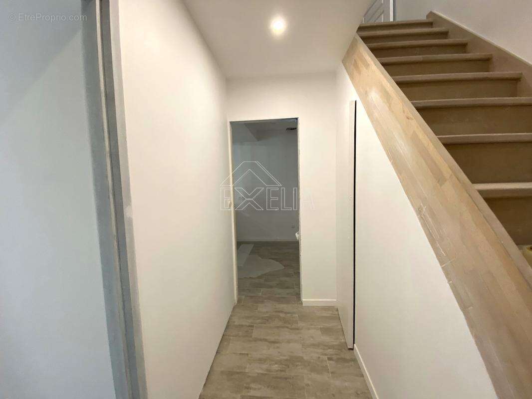 Maison à ROSNY-SUR-SEINE