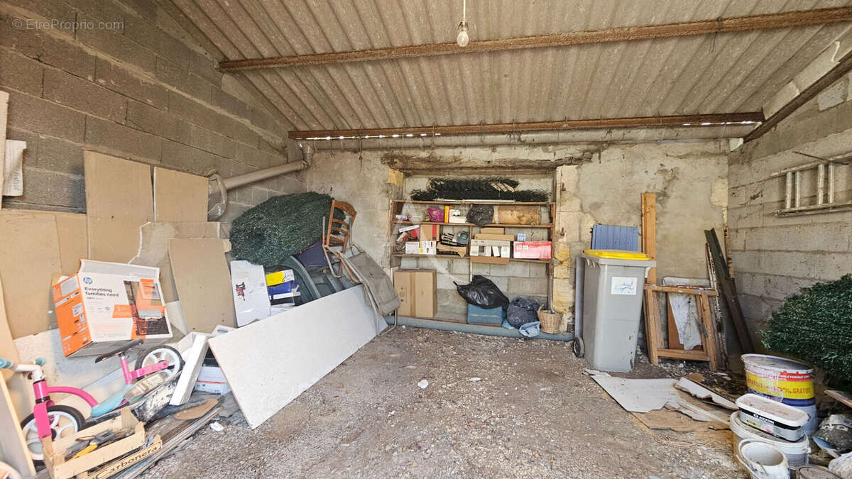 Maison ancienne a renover avec garage - photo 10