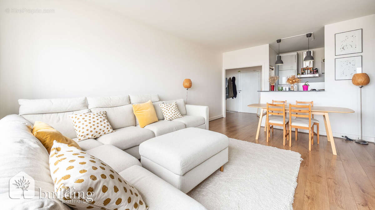 Appartement à COURBEVOIE