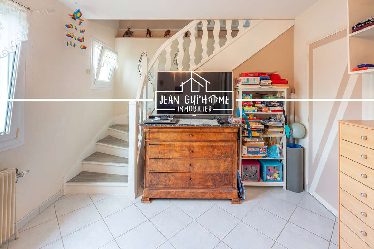 Maison - 163m2 - 5 chambres - 9059m2 de terrain - photo 13