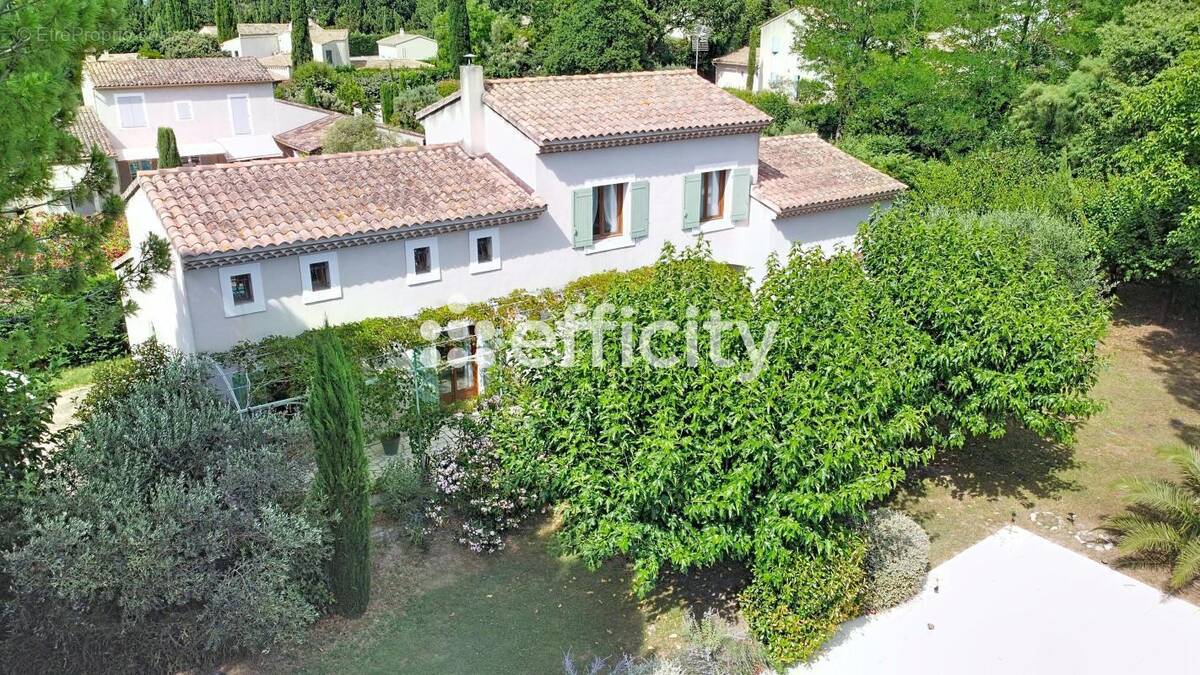 Maison à SAINT-REMY-DE-PROVENCE