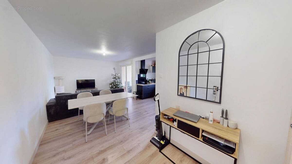 Photo 1 - Appartement à SURGERES