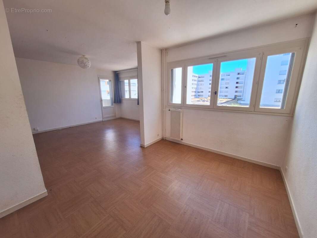 Appartement 84 m² à Tours  - photo 9