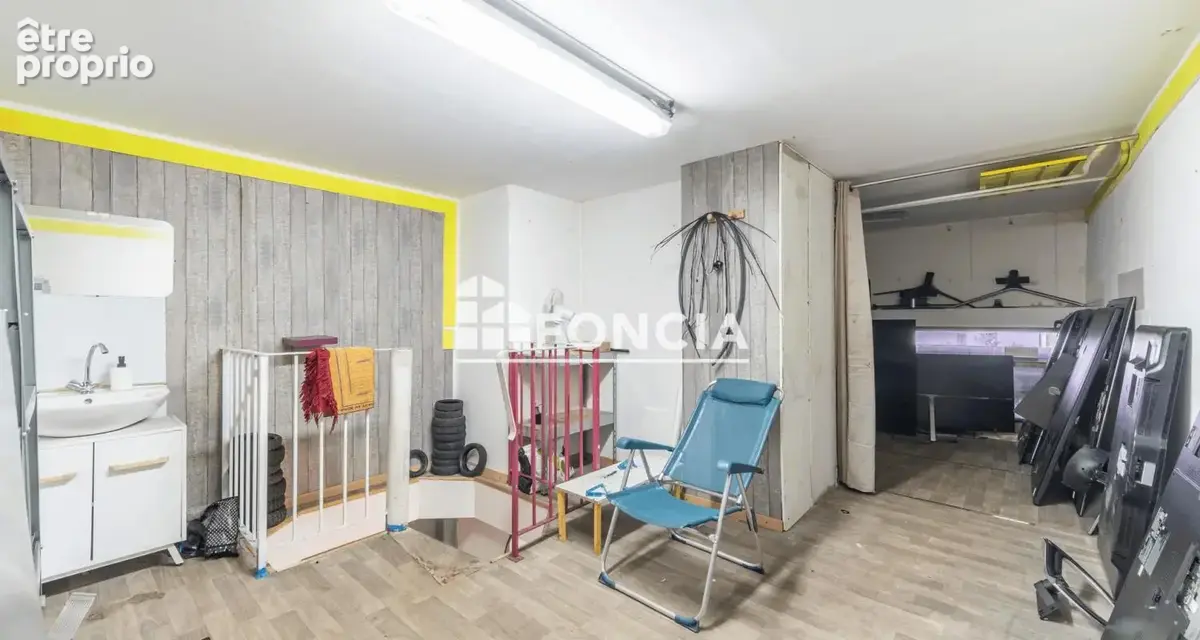 Local commercial de 80 m² avec vitrine - Résidence Pierrefontaine - photo 5