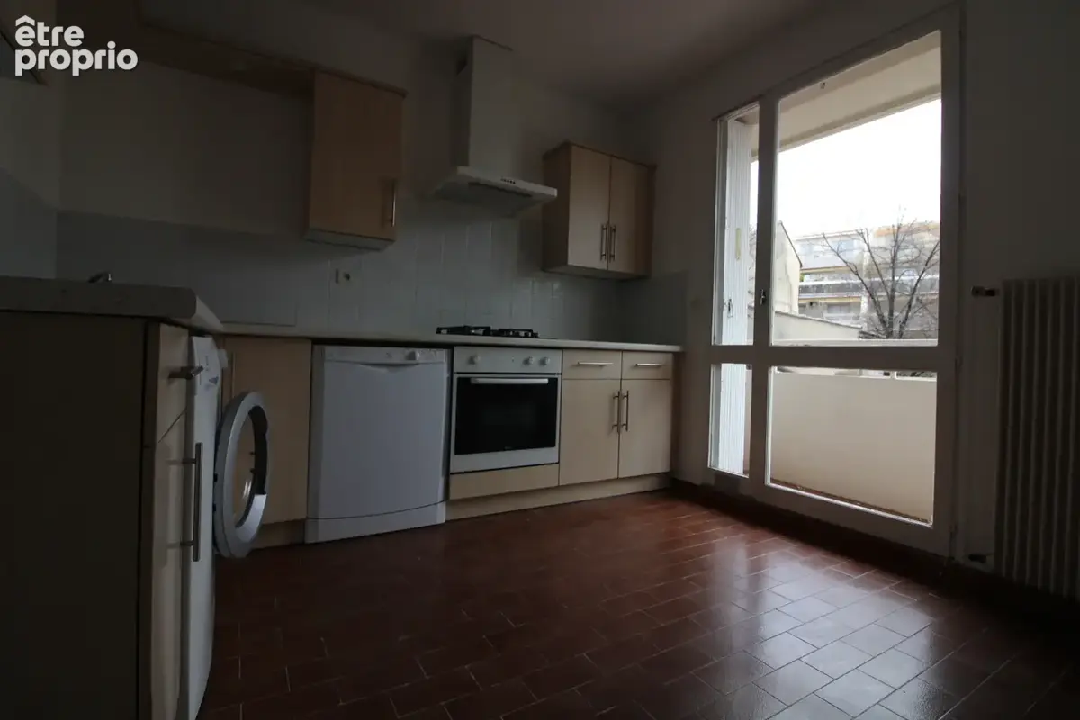 Appartement p4 ascenseur parking cave. - photo 7