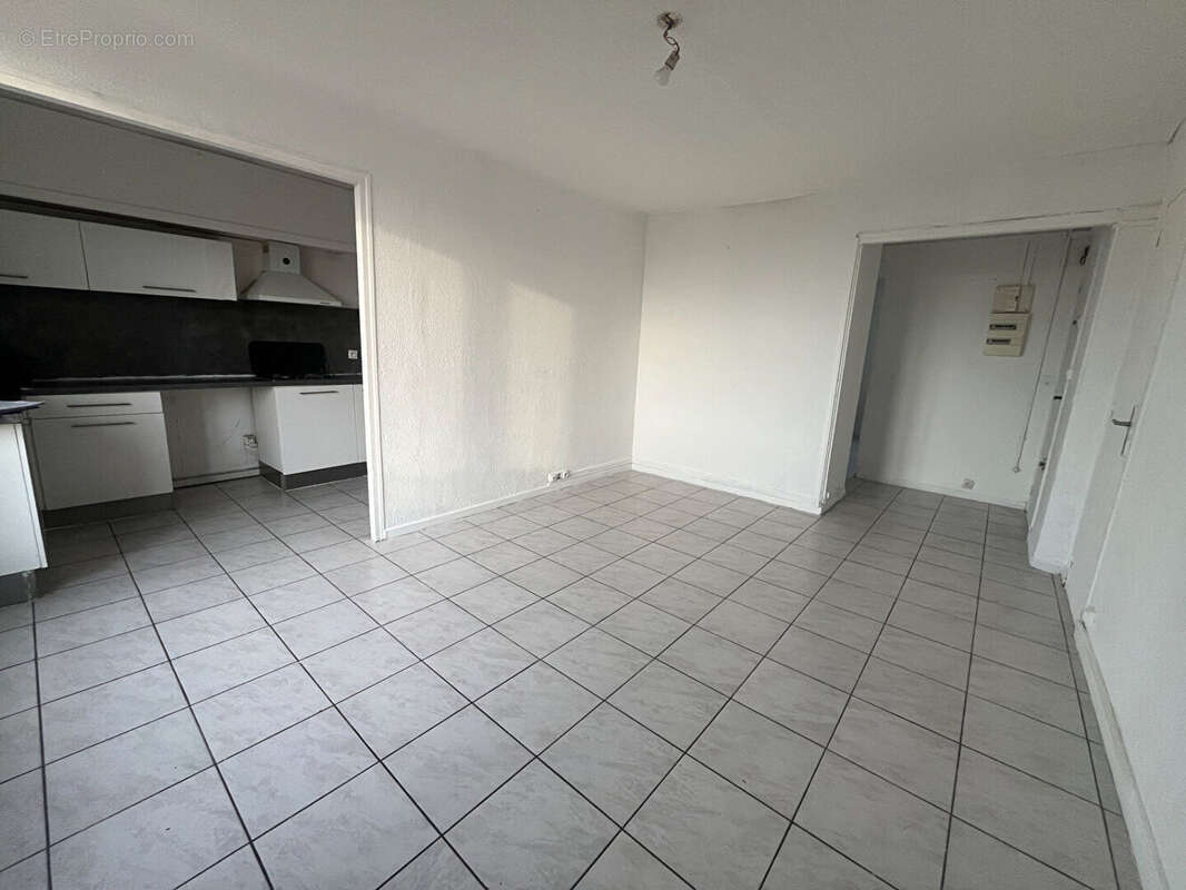 Appartement à MARSEILLE-14E